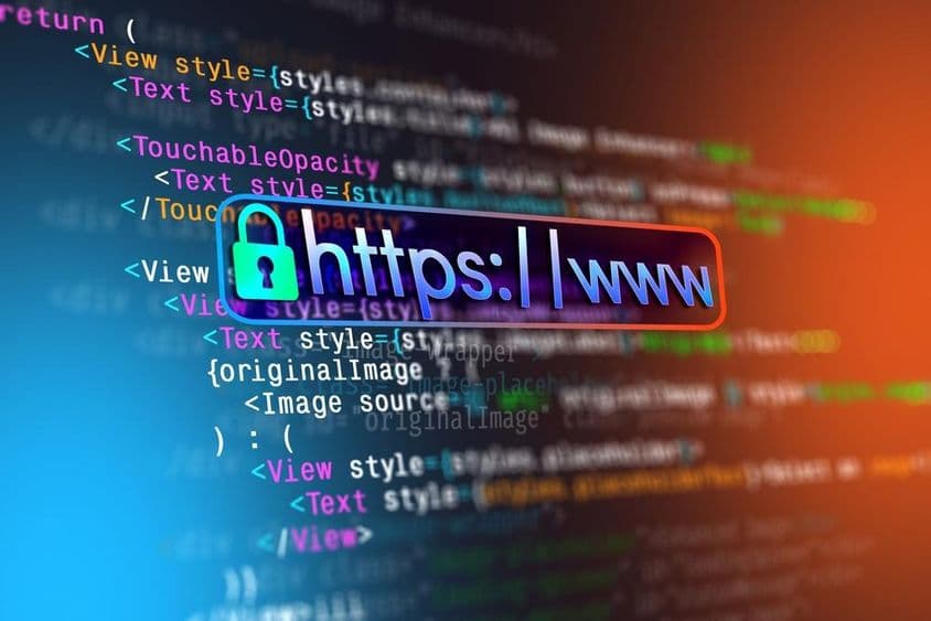 HTTPS lakat szimbólummal egy színes programozási kód háttér felett.