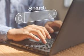 A weboldalak forgalmának rangsorolása és a weboldalak optimalizálása.